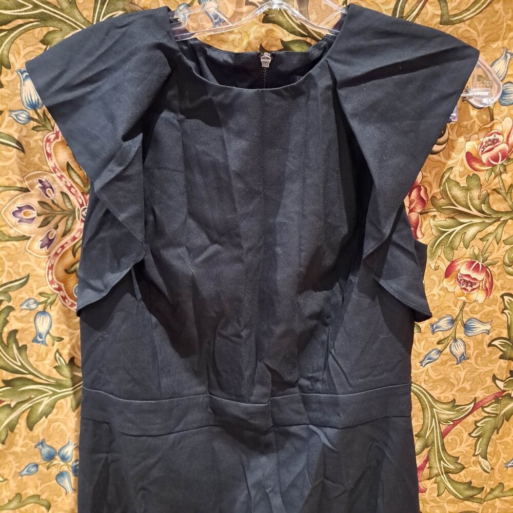 Sleeveless grey dress with ruffle shoulders Zipper on back NWT new with tag - Picture 7 of 10